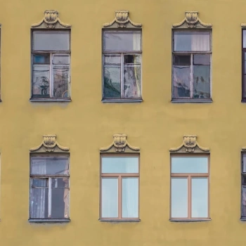 R15872 – fototapeta Window Row, Saffron Street Rebel Walls