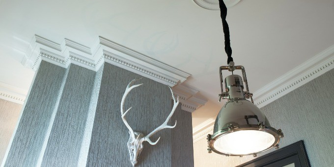 C422 - Listwa sufitowa z ornamentacją Orac – Orac Decor – aranżacja wnętrza