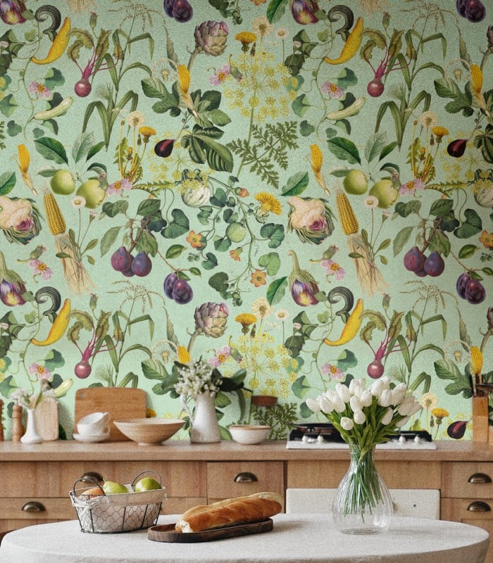 Tapeta Vegatable Yields Wallcolors w aranżacji kuchni z drewnianymi meblami