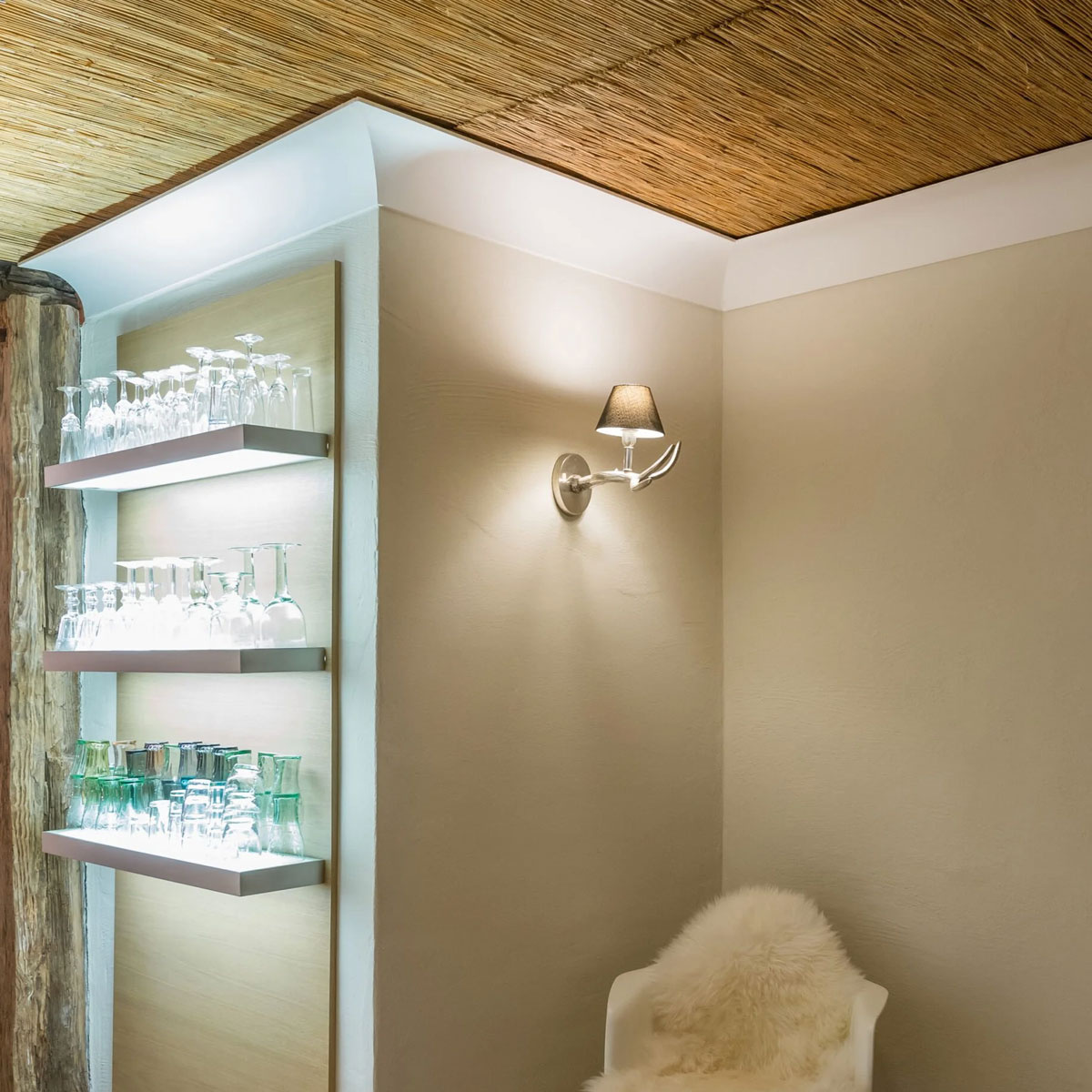 AD24 – listwa gzymsowa, gzyms Arstyl NMC – NMC – aranżacja wnętrza