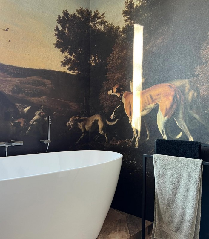 Tapeta Chart w jasnym pokoju - mural widoczny przez szerokie drzwi