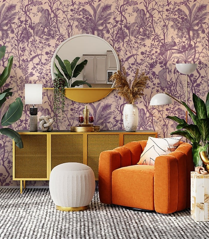 Tapeta Wild Creation w salonie – aranżacja z komodą i fotelem