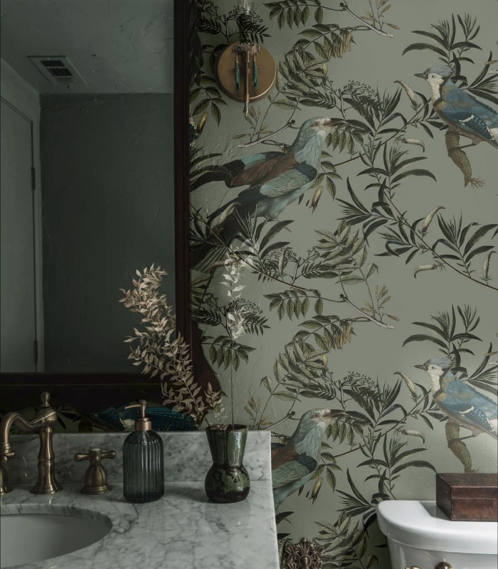 Tapeta Birds in Garden obok marmurowego blatu w łazience
