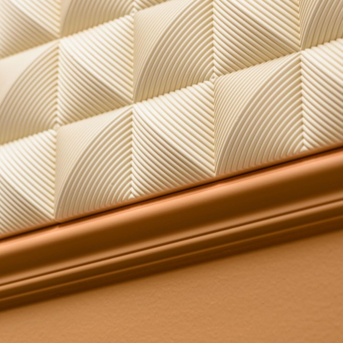 Panel W113 COBBLE połączony z listwami przypodłogowymi Orac Decor