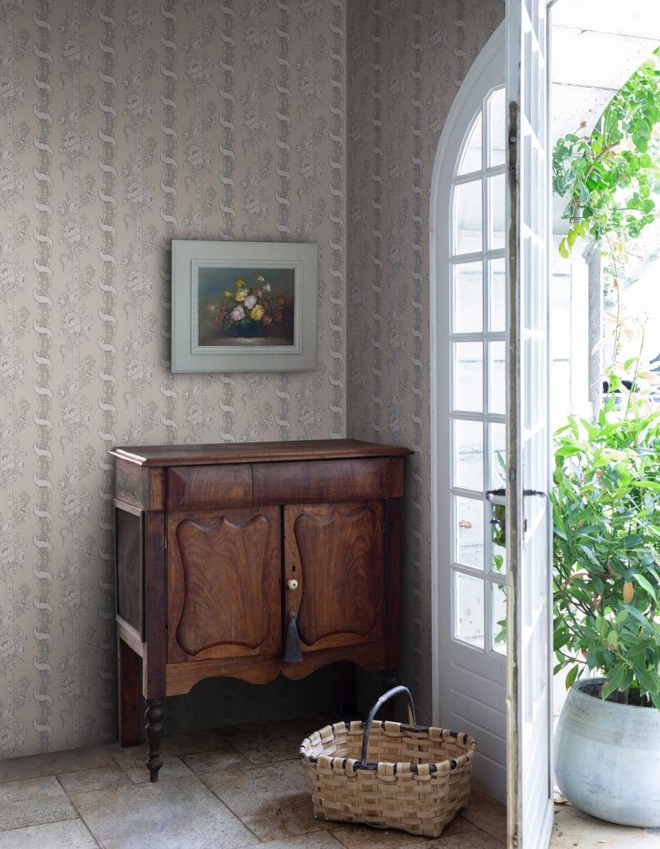 S10248 – tapeta Alexandra Sandstone Le Village Sandberg – Sandberg – zdjęcie produktu