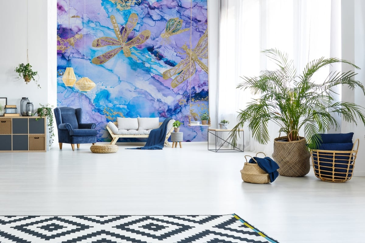 tapeta na wymiar WallArt do salonu – motyw abstrakcyjny z ważkami w błękitach i fiolecie